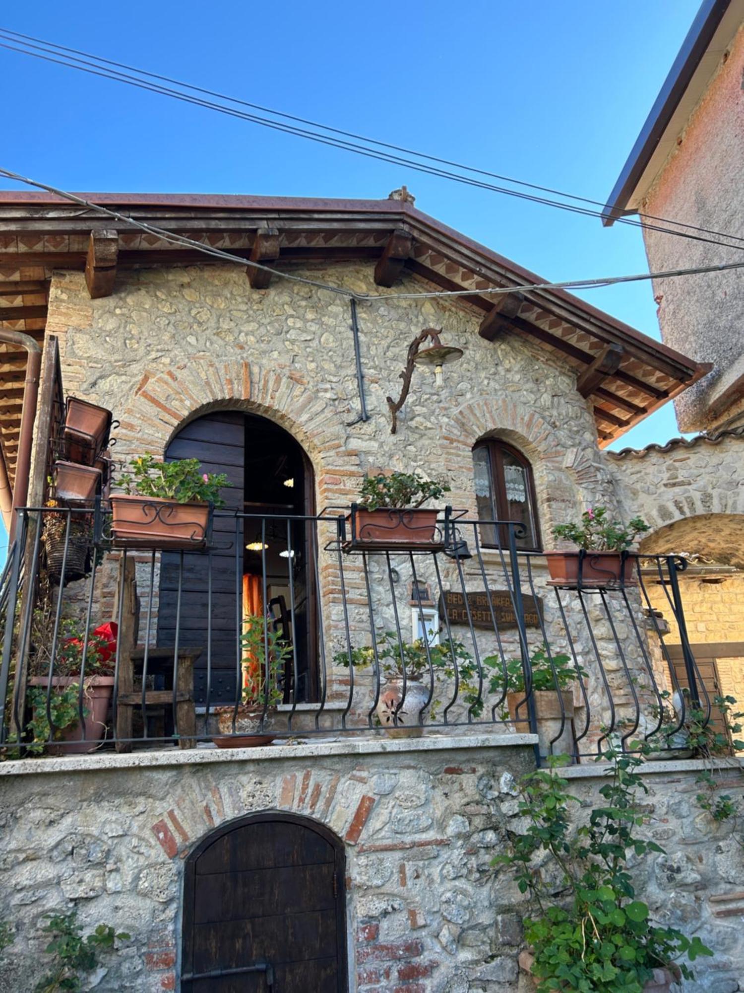B&B La Casetta sul Lago Colle di Tora Esterno foto